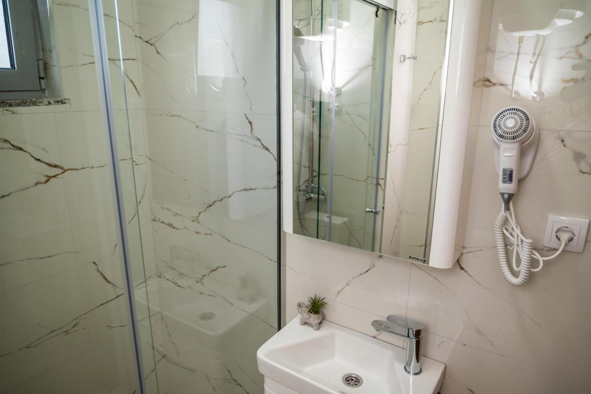 Robi Appartement *